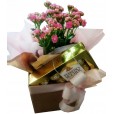 Vaso com flor de kalanchoe e bombons Ferrero Rocher